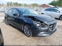 3MZBN1V39JM256491 2018 MAZDA 3