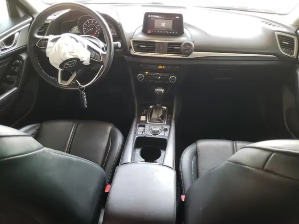 3MZBN1V39JM264574 2018 MAZDA 3 - Image 8