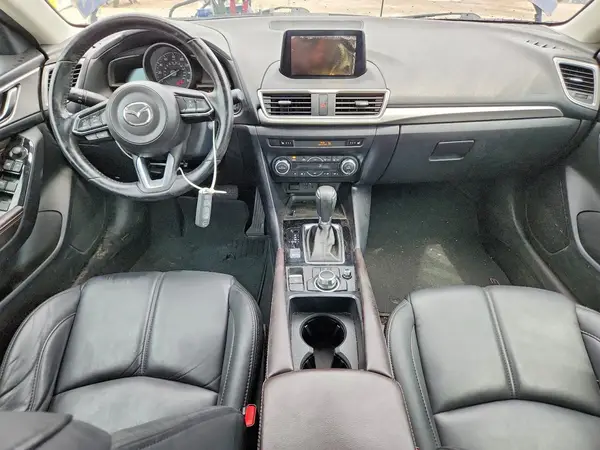3MZBN1V39JM271766 2018 MAZDA 3 - Image 8