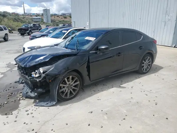 3MZBN1V39JM273274 2018 MAZDA 3 - Image 1