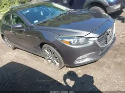 3MZBN1V3XJM162412 2018 MAZDA 3