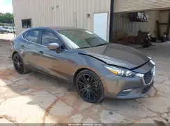 3MZBN1V3XJM163074 2018 MAZDA 3