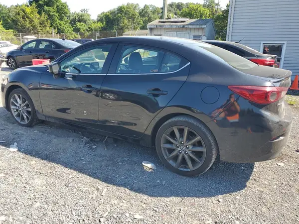 3MZBN1V3XJM170378 2018 MAZDA 3 - Image 2