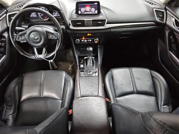 3MZBN1V3XJM174088 2018 MAZDA 3 - Image 8