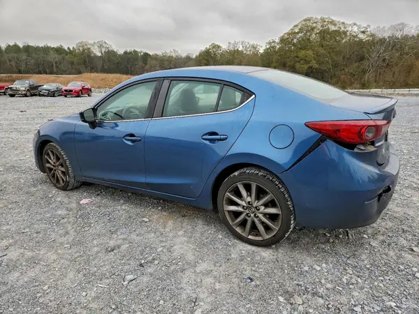 3MZBN1V3XJM175239 2018 MAZDA 3 - Image 2
