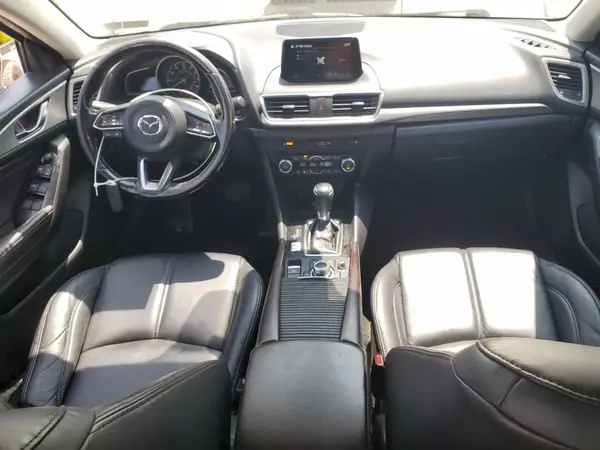 3MZBN1V3XJM176102 2018 MAZDA 3 - Image 8