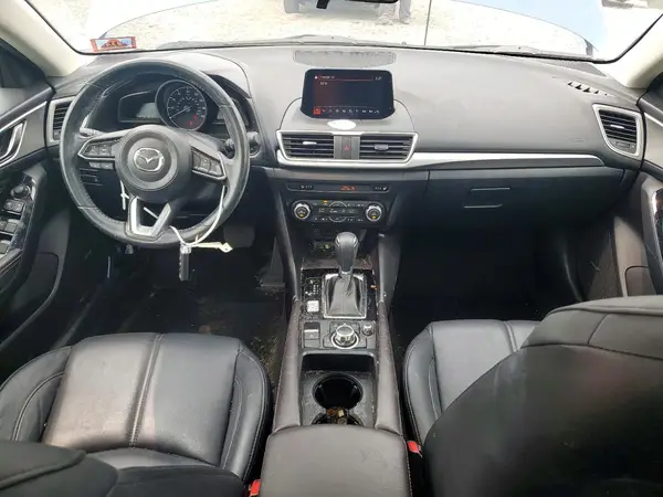 3MZBN1V3XJM179677 2018 MAZDA 3 - Image 8