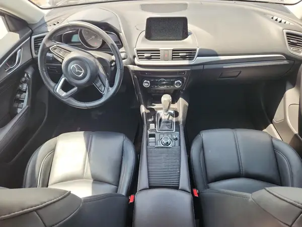 3MZBN1V3XJM189352 2018 MAZDA 3 - Image 8