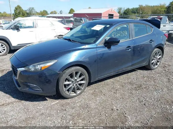 3MZBN1V3XJM192977 2018 MAZDA 3 - Image 2