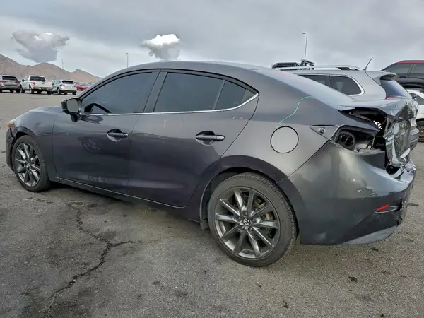 3MZBN1V3XJM195698 2018 MAZDA 3 - Image 2