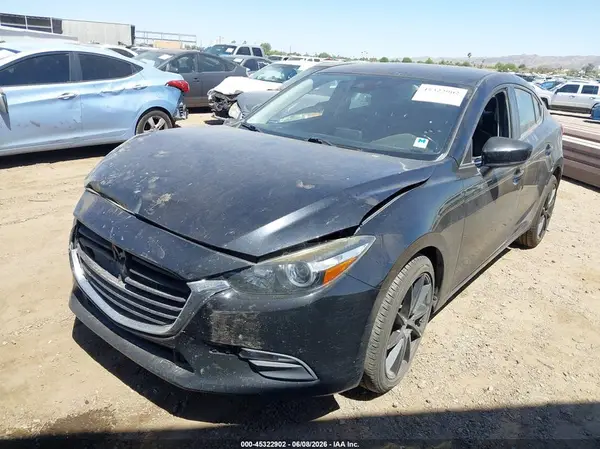 3MZBN1V3XJM201421 2018 MAZDA 3 - Image 2