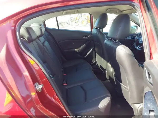 3MZBN1V3XJM203704 2018 MAZDA 3 - Image 8