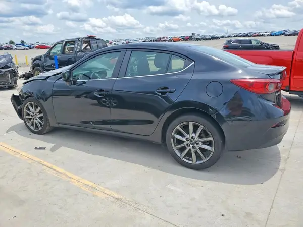 3MZBN1V3XJM204254 2018 MAZDA 3 - Image 2