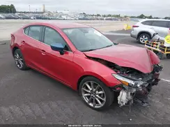 3MZBN1V3XJM209941 2018 MAZDA 3