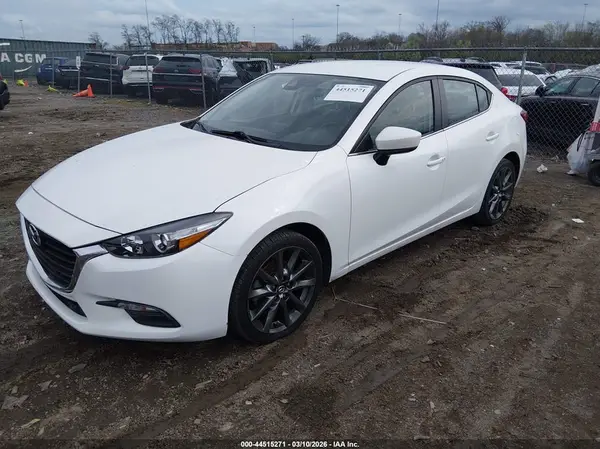 3MZBN1V3XJM212533 2018 MAZDA 3 - Image 2