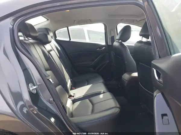 3MZBN1V3XJM223225 2018 MAZDA 3 - Image 8