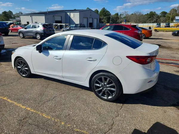3MZBN1V3XJM235116 2018 MAZDA 3 - Image 2