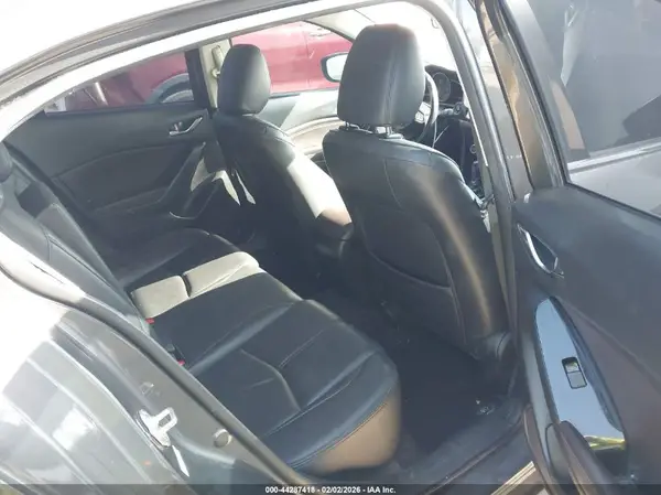 3MZBN1V3XJM242826 2018 MAZDA 3 - Image 8
