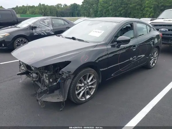 3MZBN1V3XJM244110 2018 MAZDA 3 - Image 2