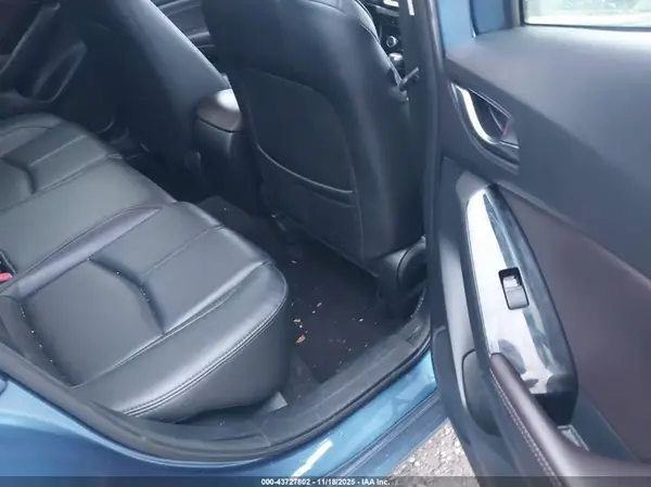 3MZBN1V3XJM245421 2018 MAZDA 3 - Image 8