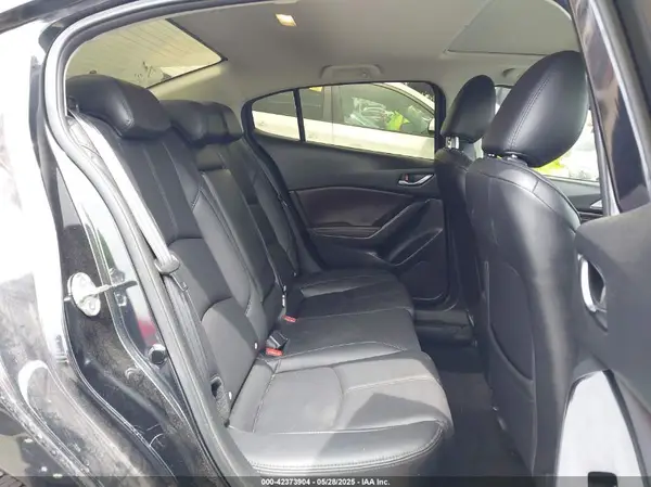 3MZBN1V3XJM246035 2018 MAZDA 3 - Image 8