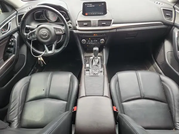 3MZBN1V3XJM249100 2018 MAZDA 3 - Image 8