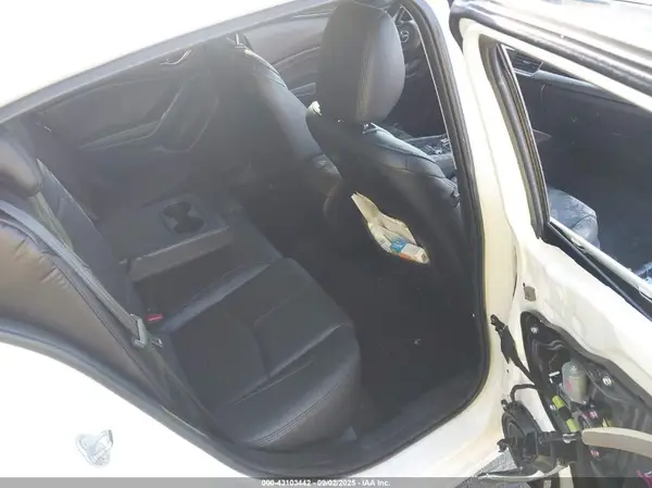 3MZBN1V3XJM251378 2018 MAZDA 3 - Image 8