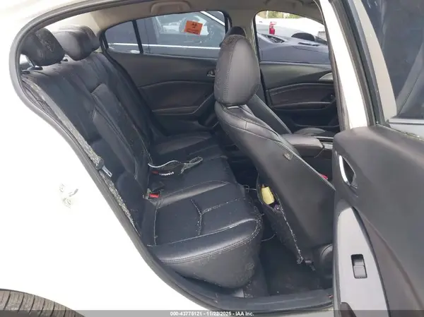 3MZBN1V3XJM256452 2018 MAZDA 3 - Image 8