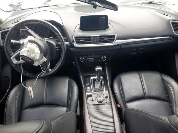 3MZBN1V3XJM257326 2018 MAZDA 3 - Image 8