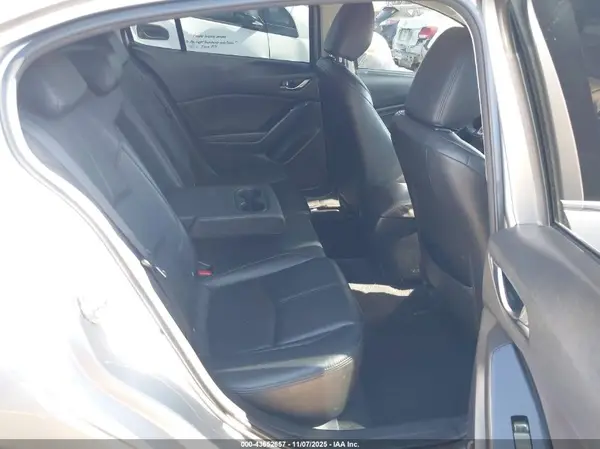 3MZBN1V3XJM257858 2018 MAZDA 3 - Image 8