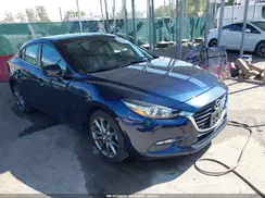 3MZBN1V3XJM265197 2018 MAZDA 3