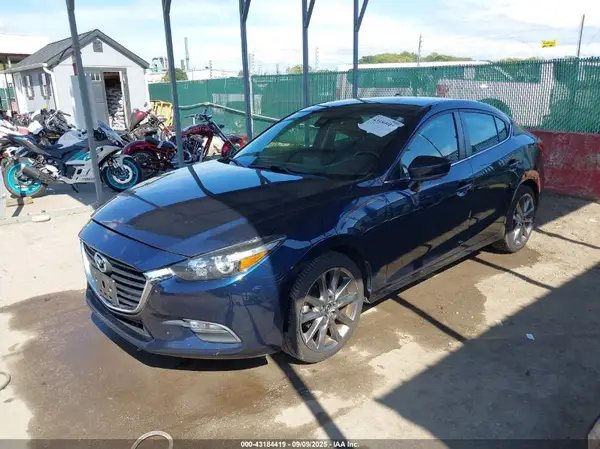 3MZBN1V3XJM265197 2018 MAZDA 3 - Image 2