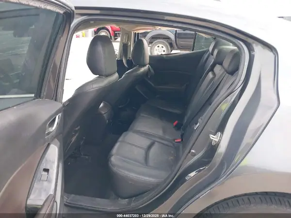 3MZBN1V3XJM271789 2018 MAZDA 3 - Image 8