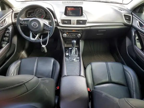3MZBN1V3XJM272232 2018 MAZDA 3 - Image 8