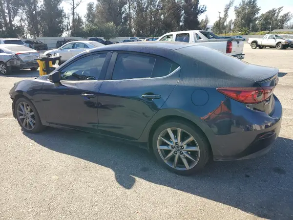 3MZBN1V3XJM272957 2018 MAZDA 3 - Image 2