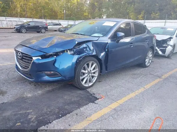 3MZBN1V70HM132607 2017 MAZDA 3 - Image 2