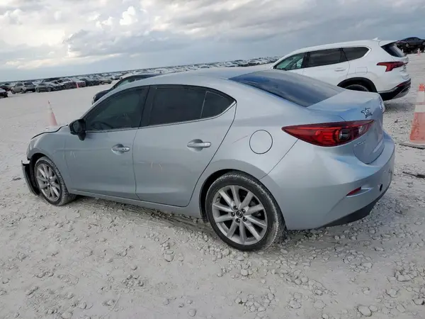 3MZBN1V70HM134910 2017 MAZDA 3 - Image 2