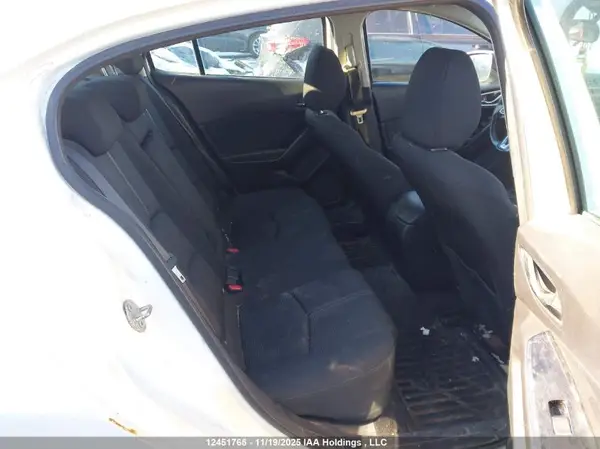 3MZBN1V70JM226413 2018 MAZDA 3 - Image 8