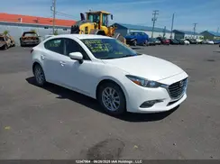 3MZBN1V70JM228856 2018 MAZDA 3