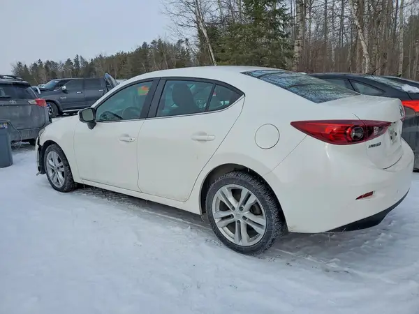 3MZBN1V70JM255054 2018 MAZDA 3 - Image 2