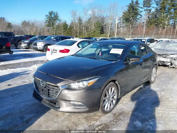 3MZBN1V71HM111782 2017 MAZDA 3 - Image 2
