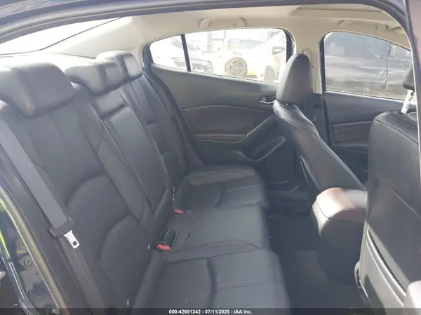 3MZBN1V71HM124385 2017 MAZDA 3 - Image 8