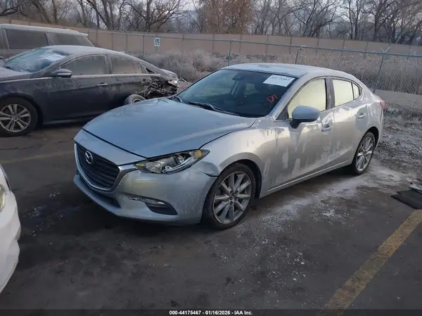 3MZBN1V71HM138108 2017 MAZDA 3 - Image 2