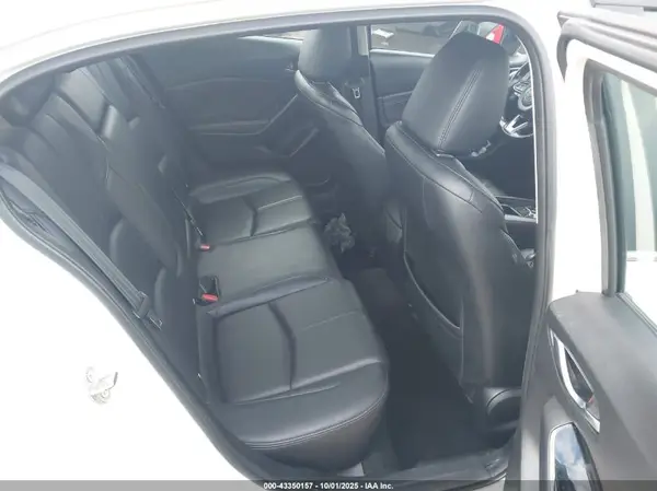 3MZBN1V71HM148363 2017 MAZDA 3 - Image 8