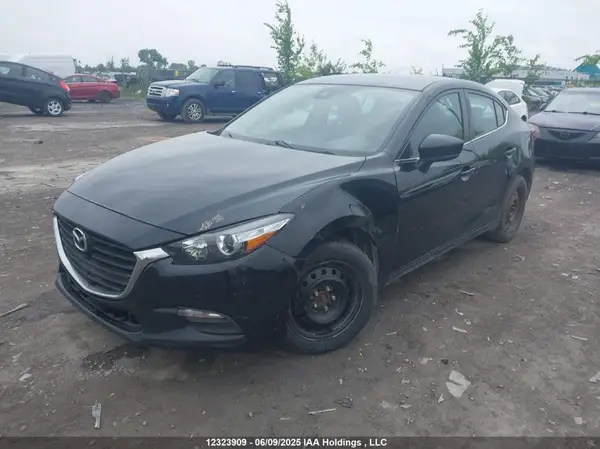 3MZBN1V71JM221978 2018 MAZDA 3 - Image 2