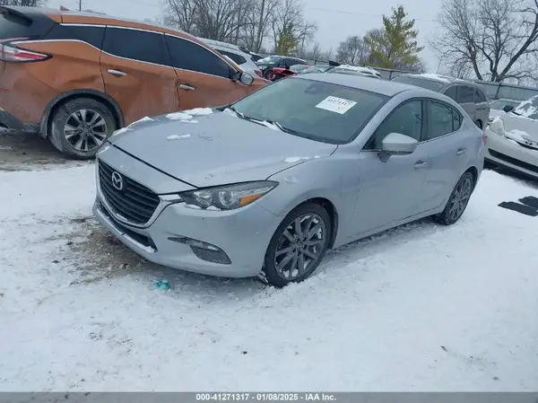 3MZBN1V72HM115260 2017 MAZDA 3 - Image 2