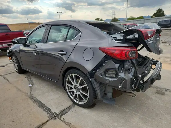 3MZBN1V72HM125979 2017 MAZDA 3 - Image 2
