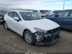 3MZBN1V72JM235727 2018 MAZDA 3