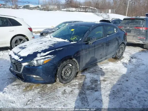 3MZBN1V72JM252687 2018 MAZDA 3 - Image 2
