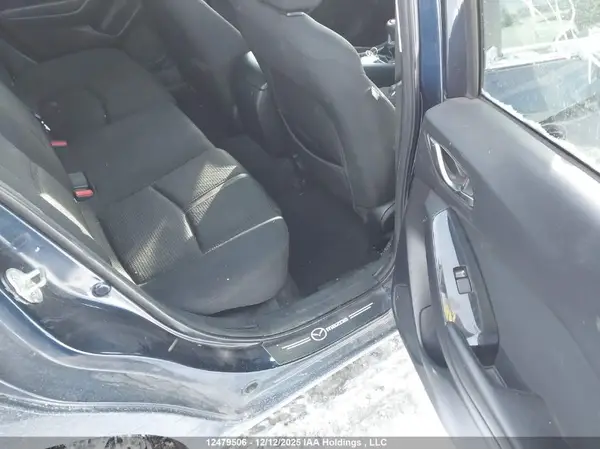 3MZBN1V72JM252687 2018 MAZDA 3 - Image 8